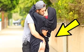 INDIA SAVAGE KISSING PRANKS 2023🔥😹 TRY NOT TO LAUGH OR GRIN FUNNY VIDEOS 2023! INDIA EDITION!